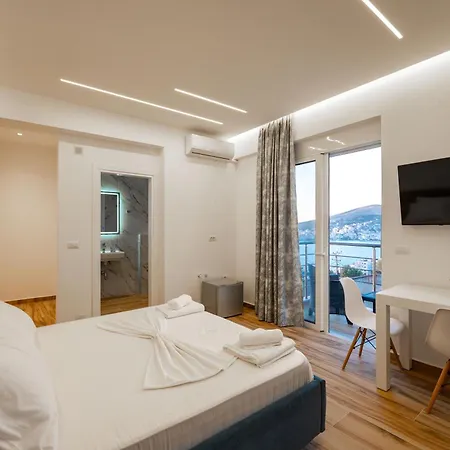 Amare Guest house *